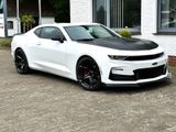 Chevrolet Camaro 6,2 V8 1LE  HeadUp RECARO  Schalter - Chevrolet Camaro mit Benzin-Antrieb: Coupé, Weiß, 6.2