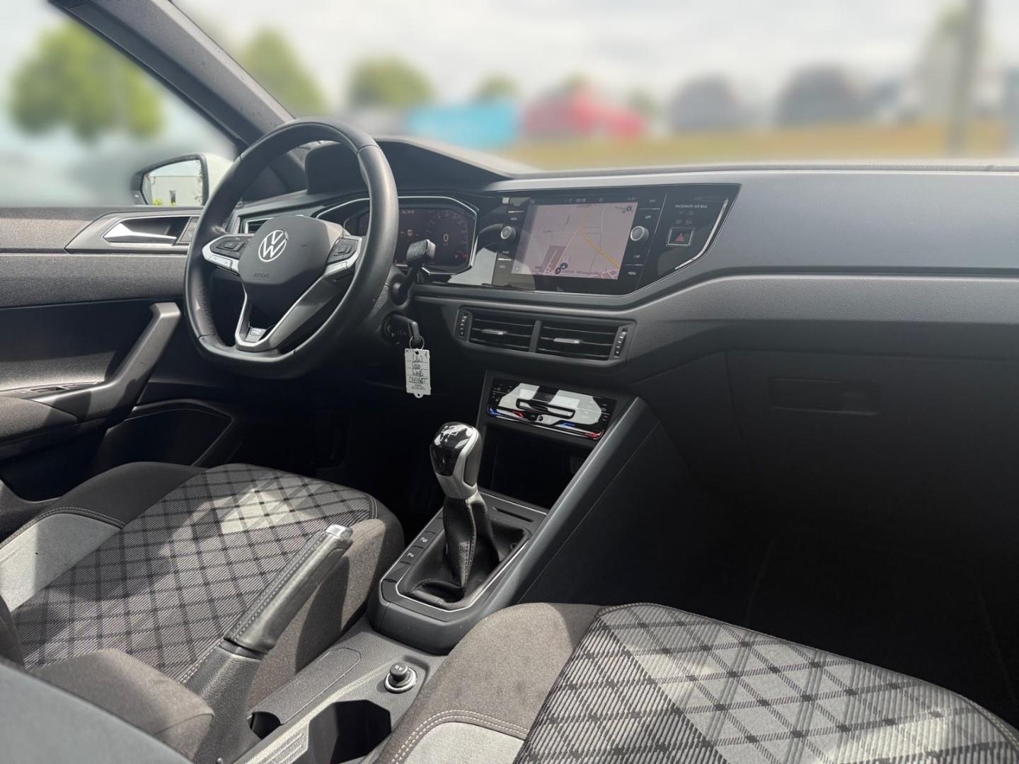 Volkswagen Polo VI R-Line 1.0 TSI El. Panodach Navi, миниатюра 21