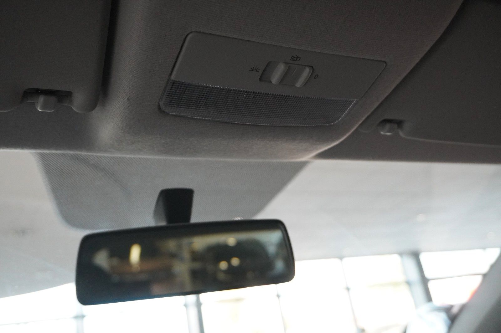 Fahrzeugabbildung SEAT Mii 1.0 SPORT 5-TÜR KLIMA/ALU/CD/AUX/NEBEL/TÜV