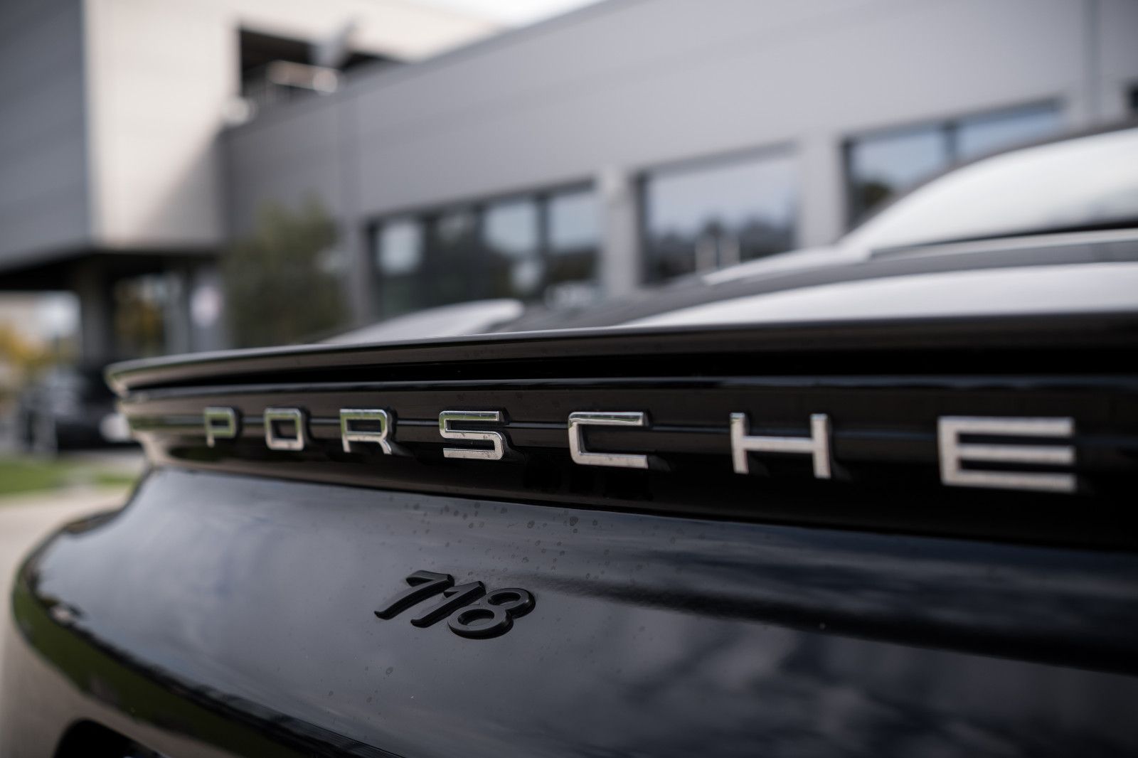 Fahrzeugabbildung Porsche Boxster 718 GTS Cabriolet-Approved-Bose-DAB+