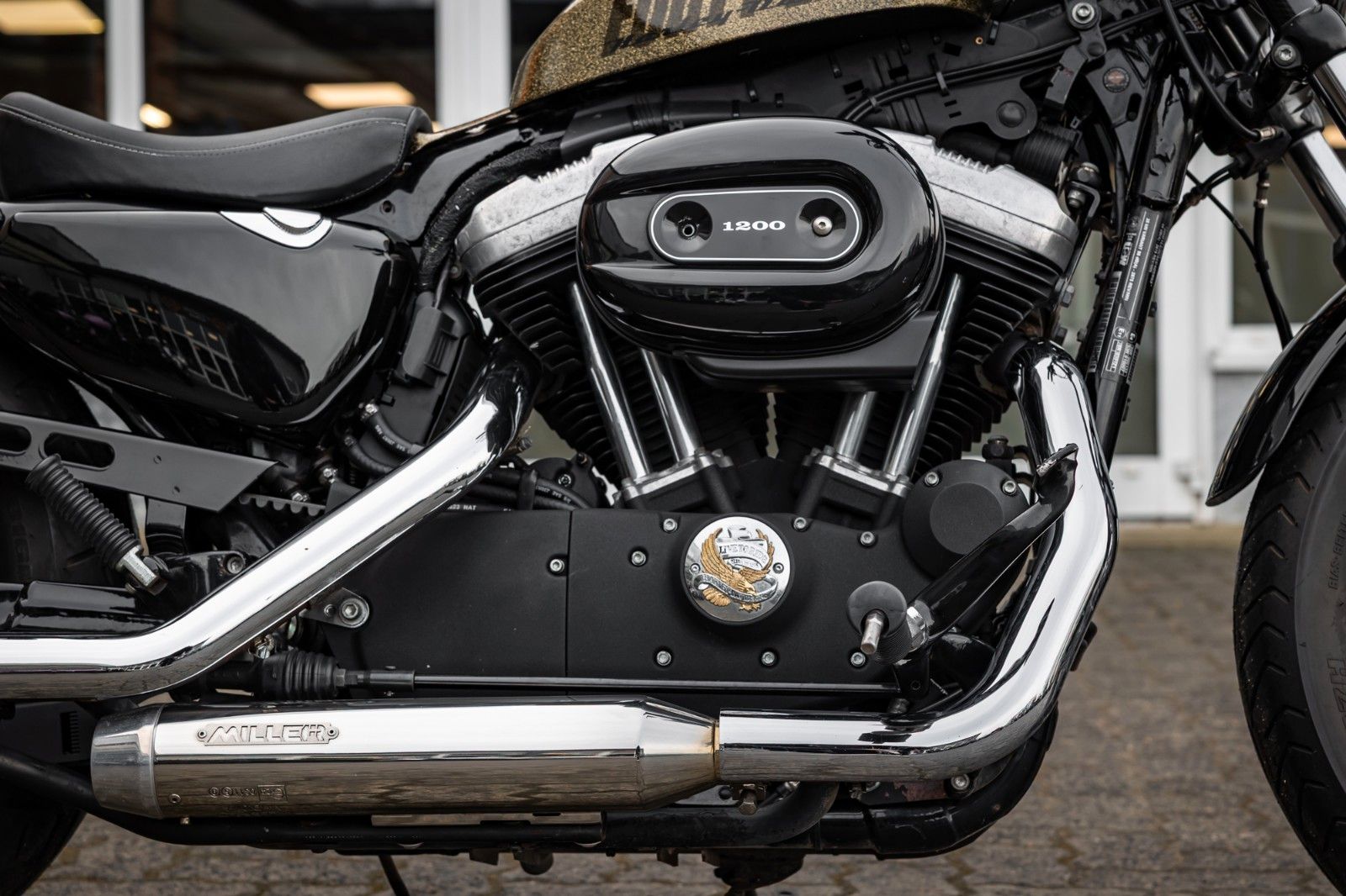 Fahrzeugabbildung Harley-Davidson XL1200X SPORTSTER FORTY-EIGHT - Miller Auspuff -