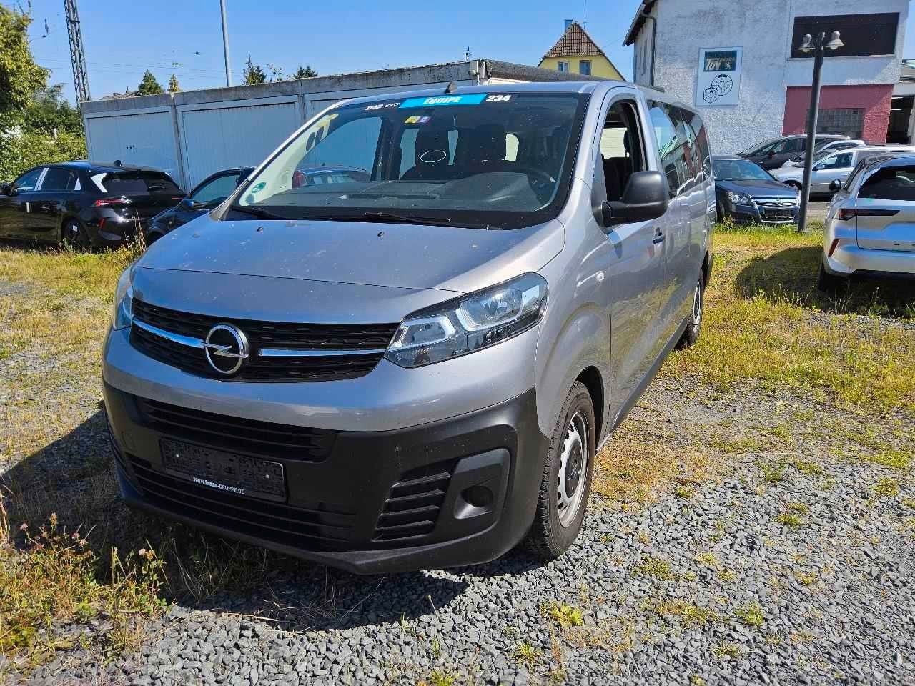 Fahrzeugabbildung Opel Vivaro C Kombi 2.0D "L" 9-SITZER NAVI/TEMP./DAB+