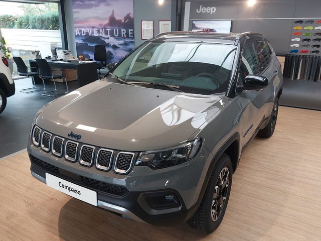 Jeep Compass second-hand, Automobil second-hand