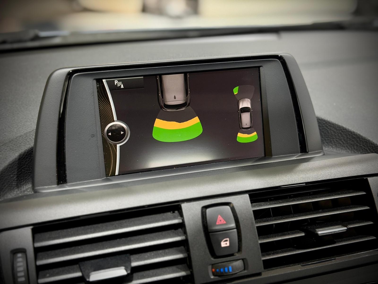 BMW 118 i|AUTOMATIK|2.HAND|SCHECKHEFT|XENON|PDC|TÜV