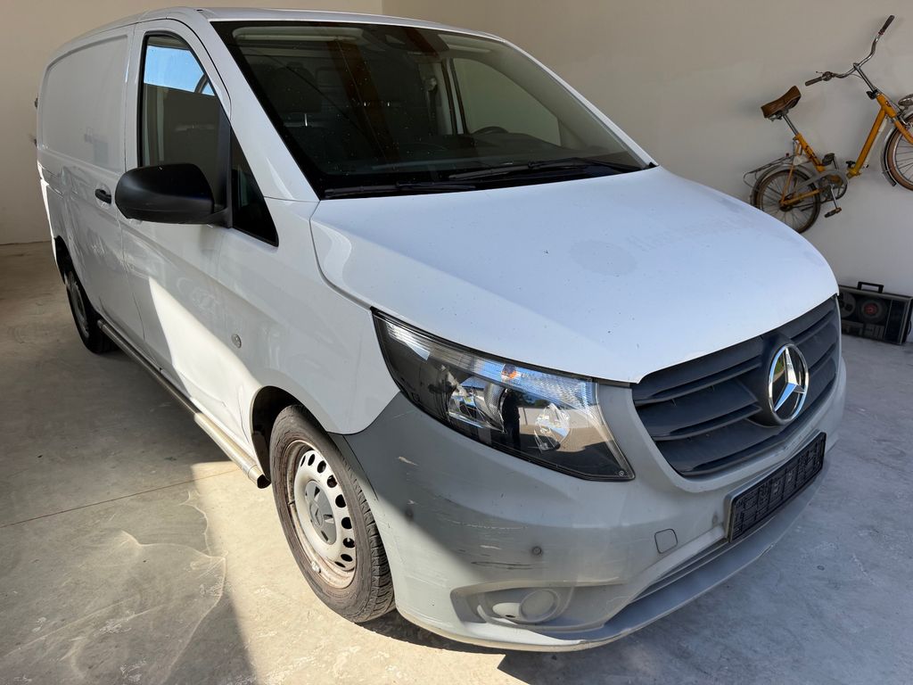 Image of Mercedes-Benz Vito