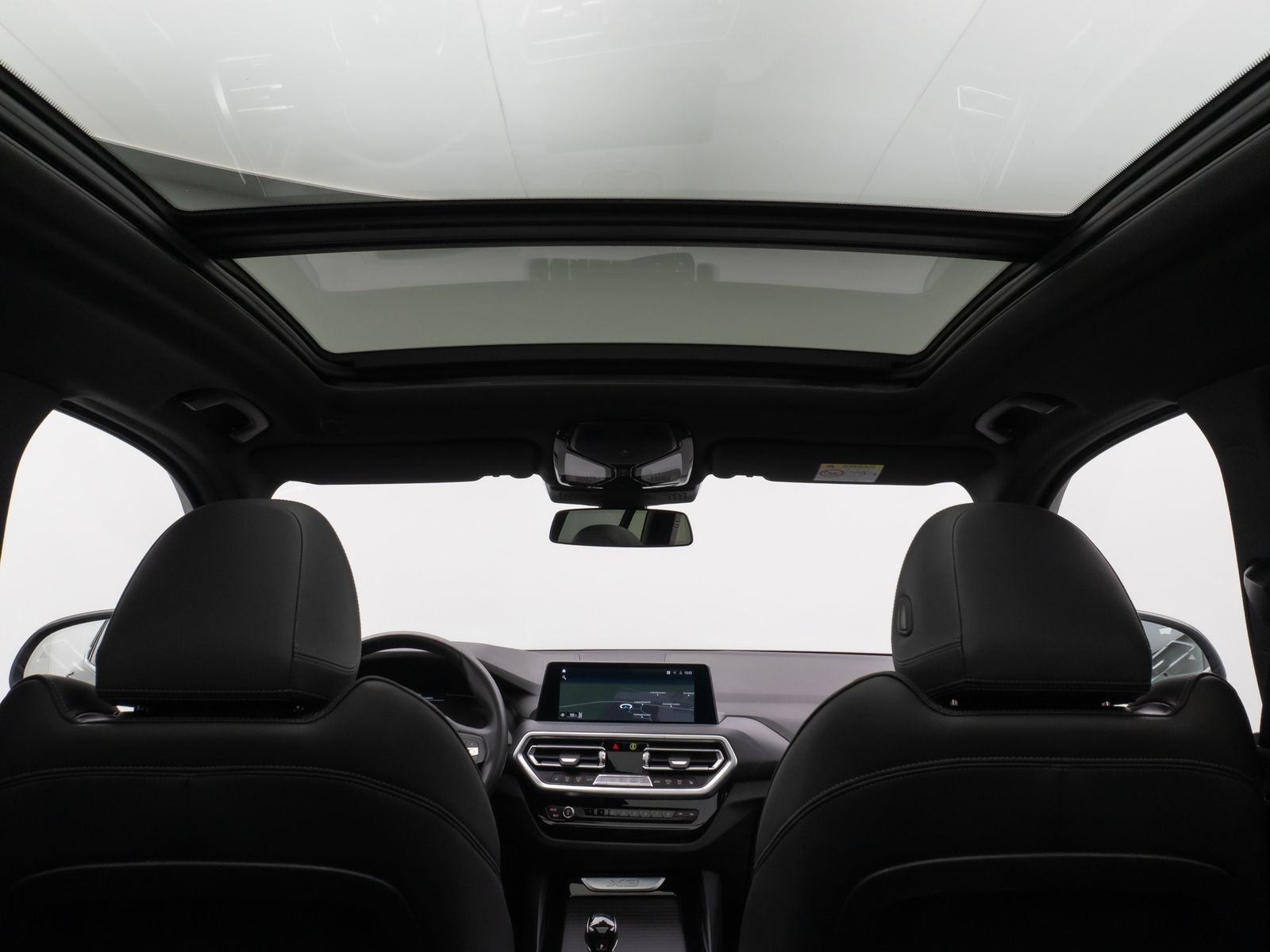 Fahrzeugabbildung BMW X3 xD30e Panorama Laser 360°HUD DAB HiFi Sport