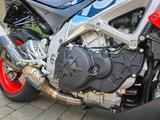 Aprilia Tuono 1100 V4 Factory Akrapovic Euro4 6800km - APRILIA TUONO V4 1100 FACTORY