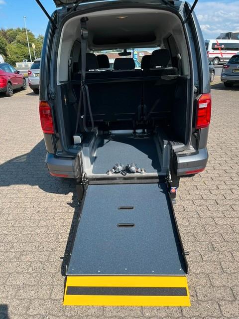 Volkswagen CaddyComfortline*1.Hd*PDC*Rollstuhl*Standheizung