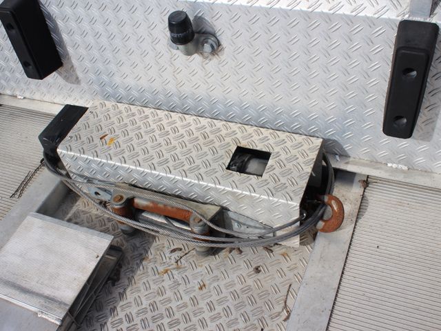 Crafter 35 Abschleppwagen "wenig Kilometer" TÜV