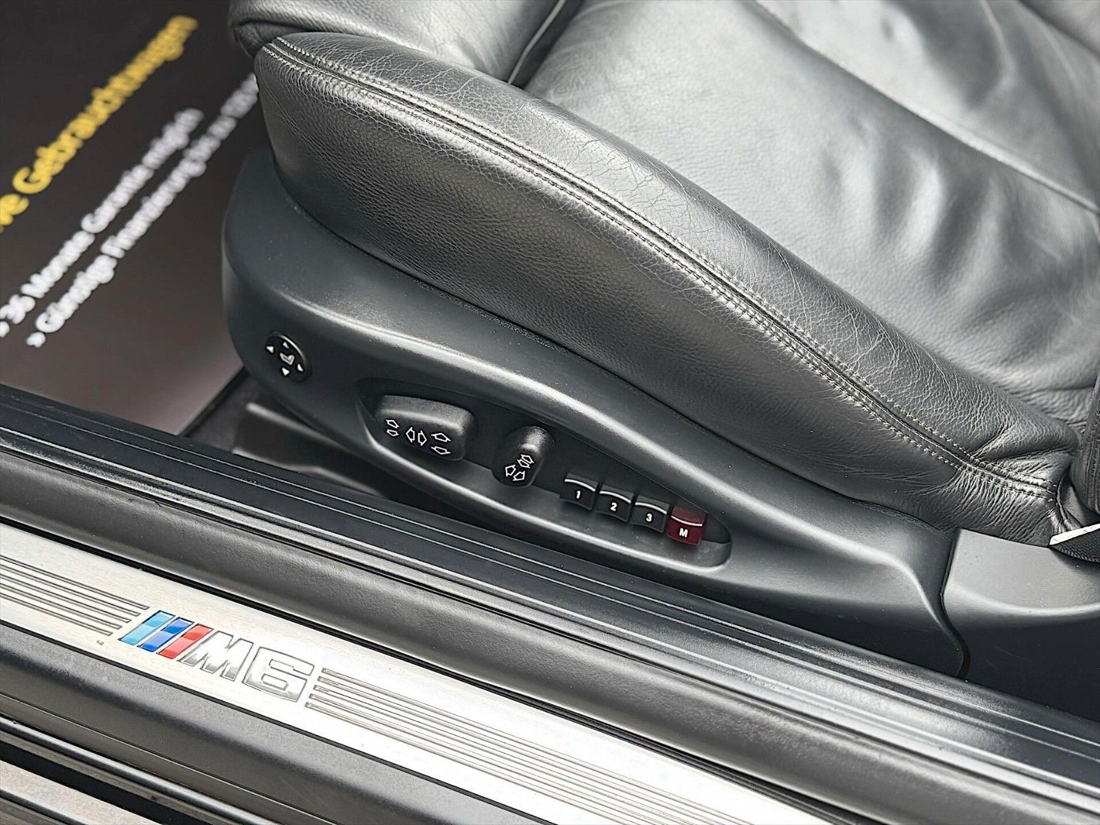 Fahrzeugabbildung BMW M6 Cabrio 5.0 V10 SMG Carbon *Head Up*Bi-Xenon*