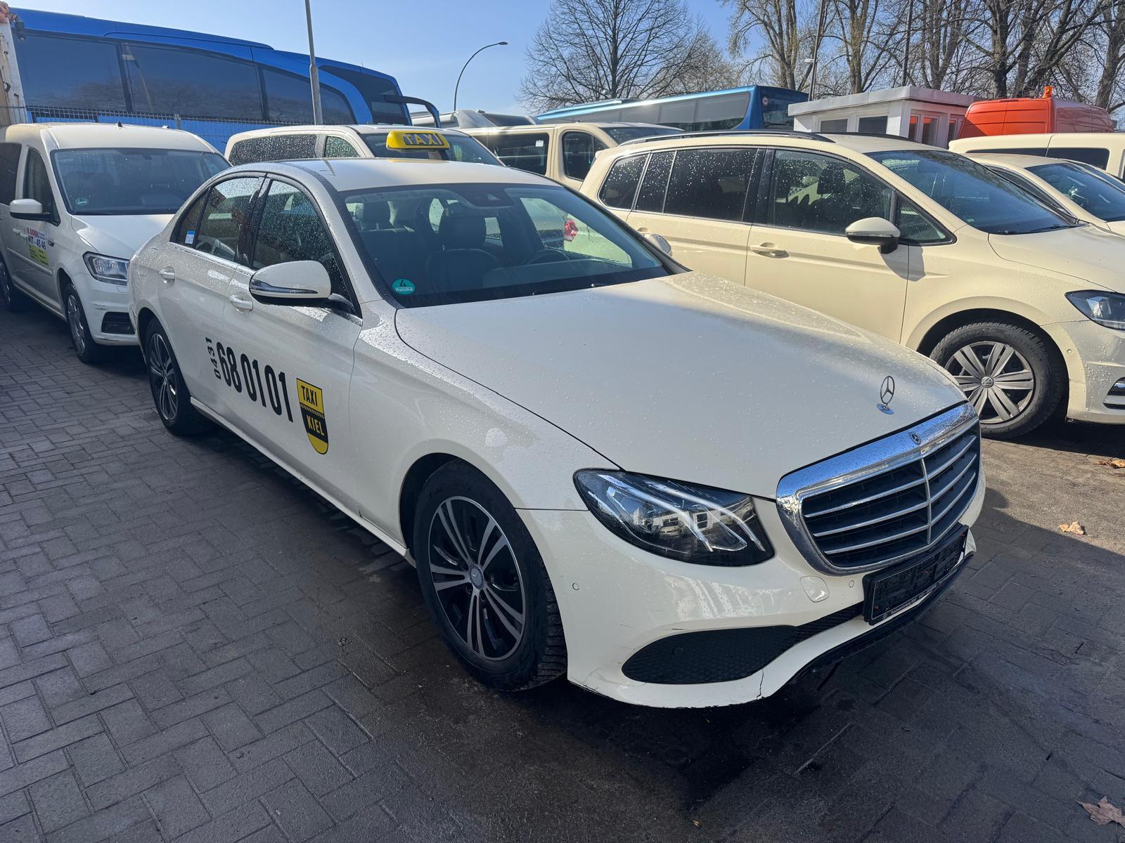 Mercedes-Benz E 200 E Limousine E 200 d