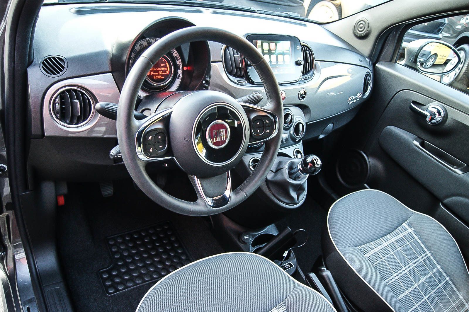 Fahrzeugabbildung Fiat 500 C 1.0 GSE N3 Hybrid Lounge CARPLAY E-VERDECK