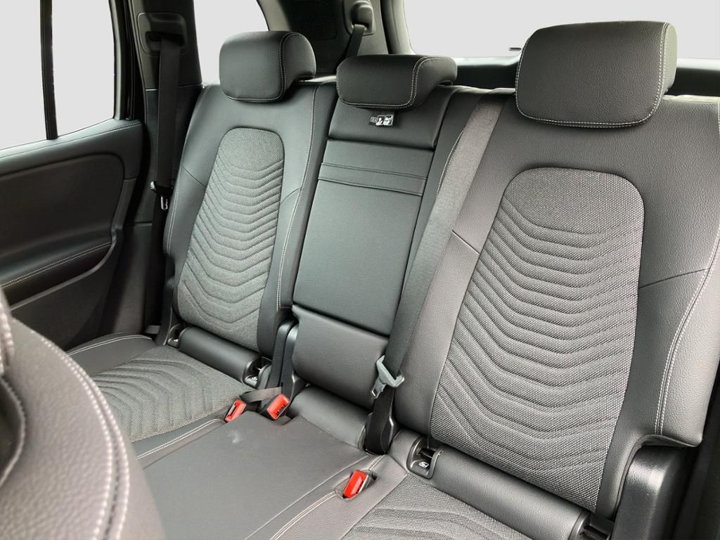 Fahrzeugabbildung Mercedes-Benz GLB 200 d 7-Sitzer*Kamera*el. Heckklappe*LED