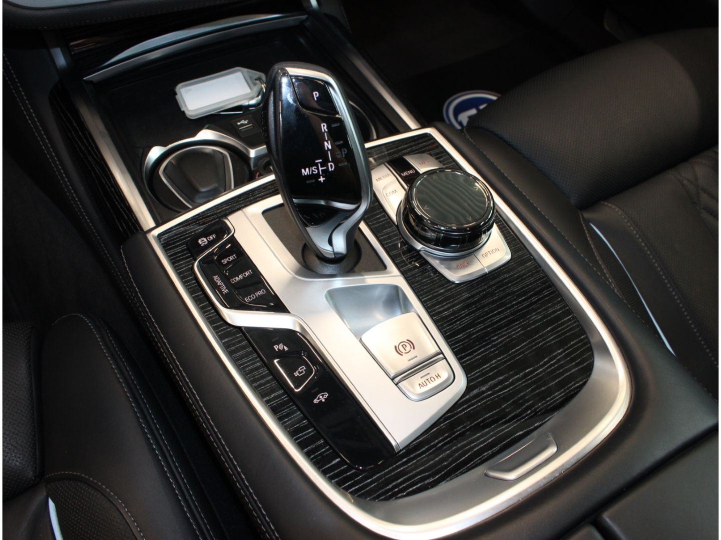 Fahrzeugabbildung BMW 740 d xDrive Laserlicht Standhzg.*HUD*Laser