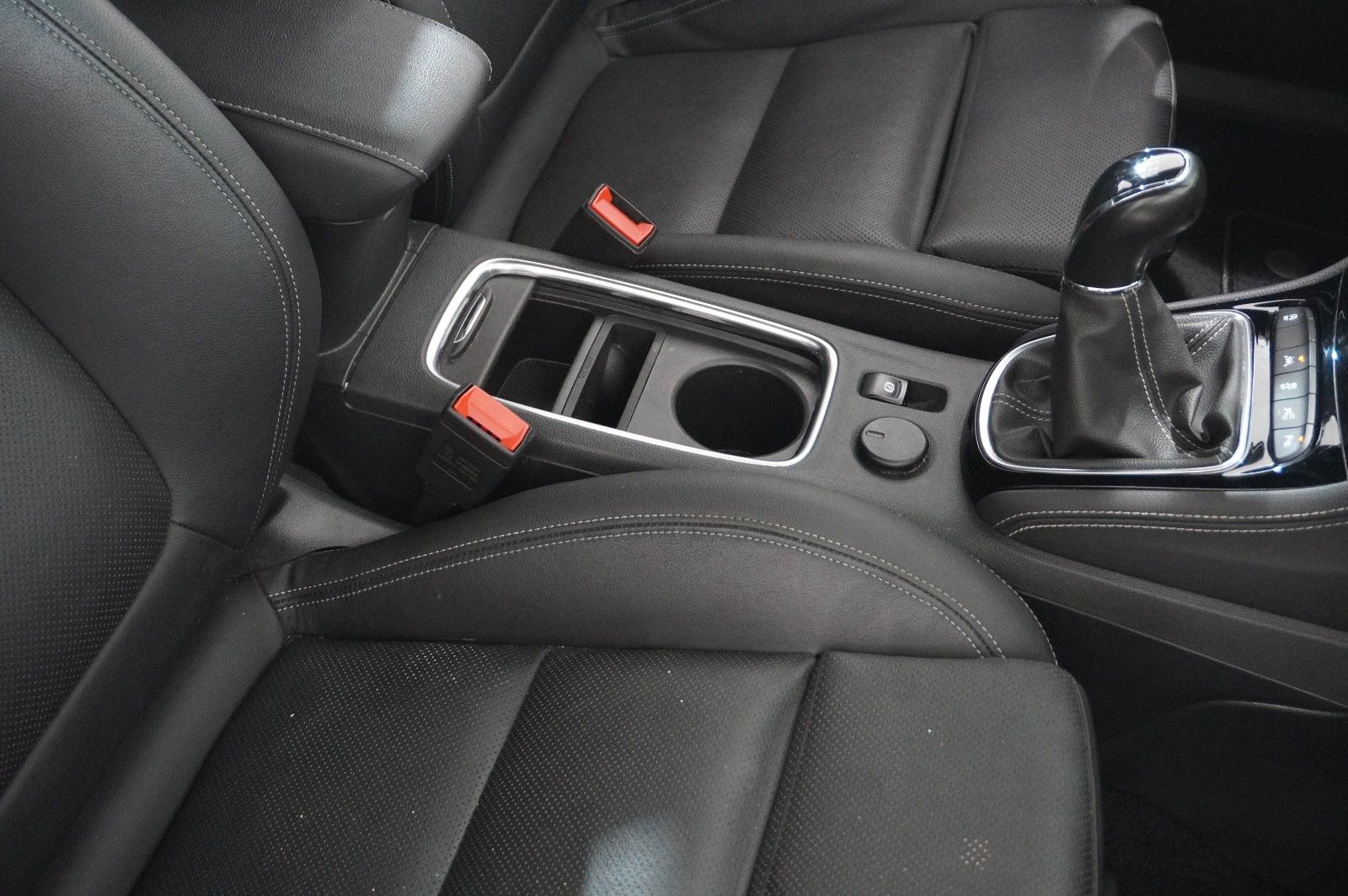 Fahrzeugabbildung Opel Astra K ST 1.5D ULTIMATE NAVI/SH/KAMERA/BOSE/AHK