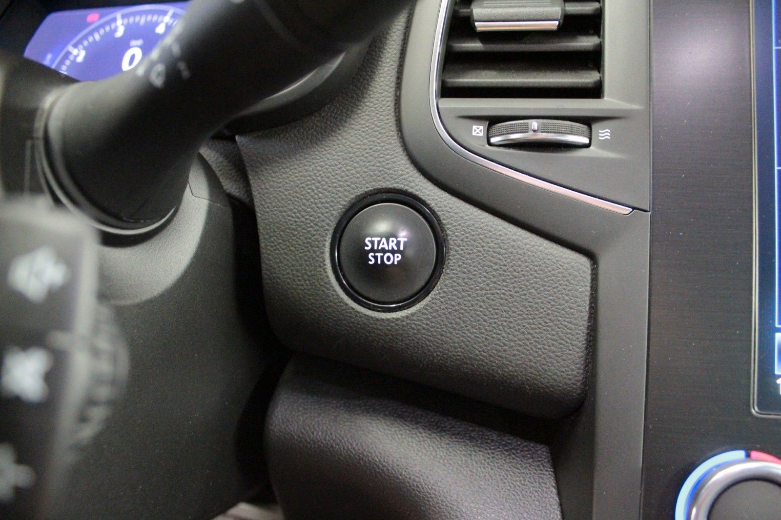 Fahrzeugabbildung Renault Megane TCe 130 GT Line Grdt*R-Link*Sitzhzg*