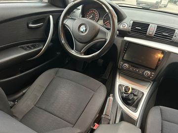 BMW 118 - 8