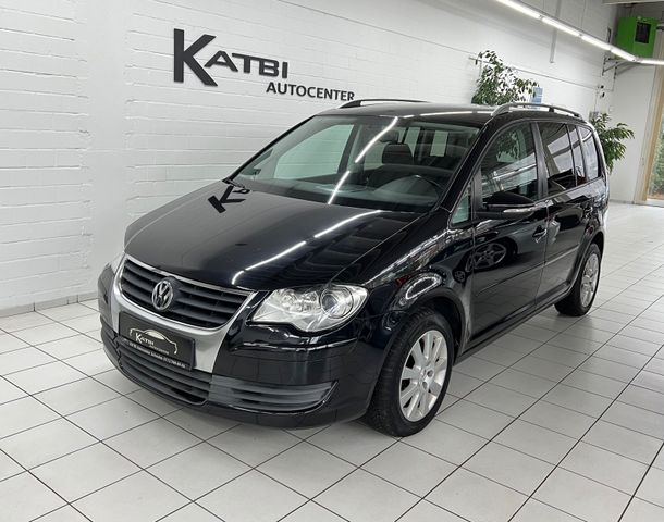 Volkswagen Touran 1.6 Freestyle Navi HU 09.2026