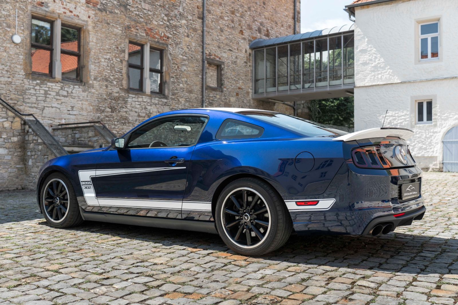 Fahrzeugabbildung Ford Mustang BOSS 302 5.0L FORD RACING ALCANTARA