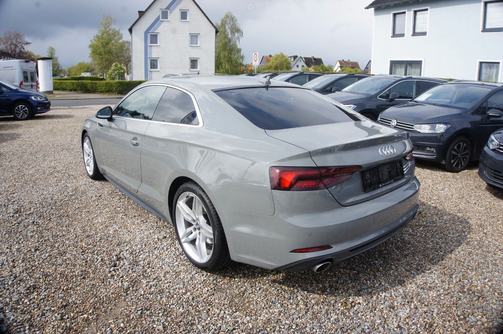 Fahrzeugabbildung Audi A5 Coupe 35 TFSI AUTOMATIK PDC SHZ