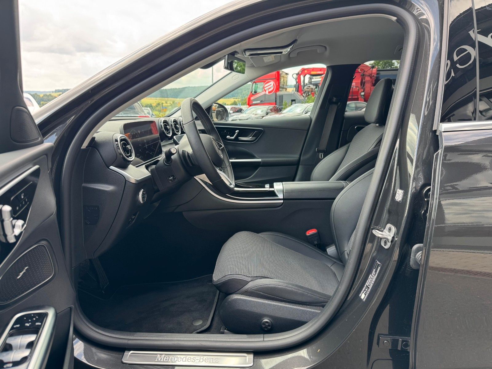 Fahrzeugabbildung Mercedes-Benz C 200d T Avantgarde AHK+RFK+Memory+TotW