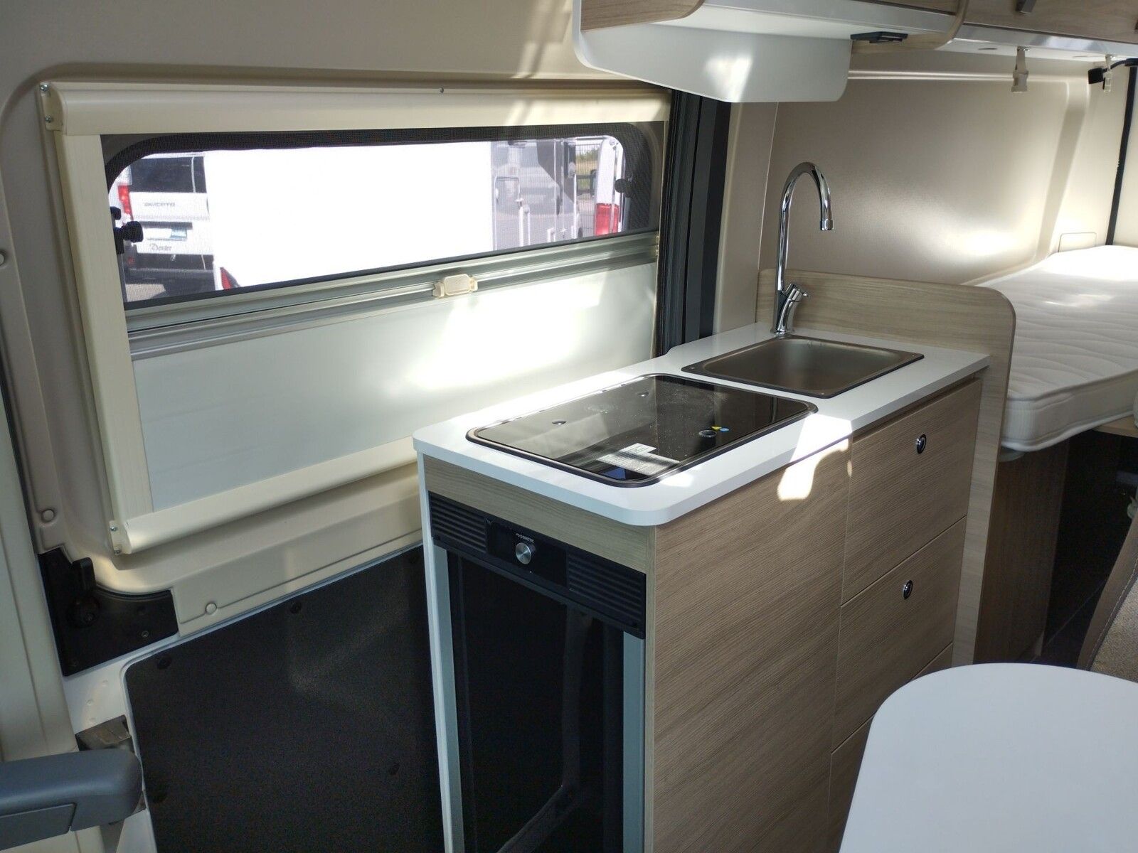 Fahrzeugabbildung Forster Livin Up FV599EBL Inklusive Lithium Batterie