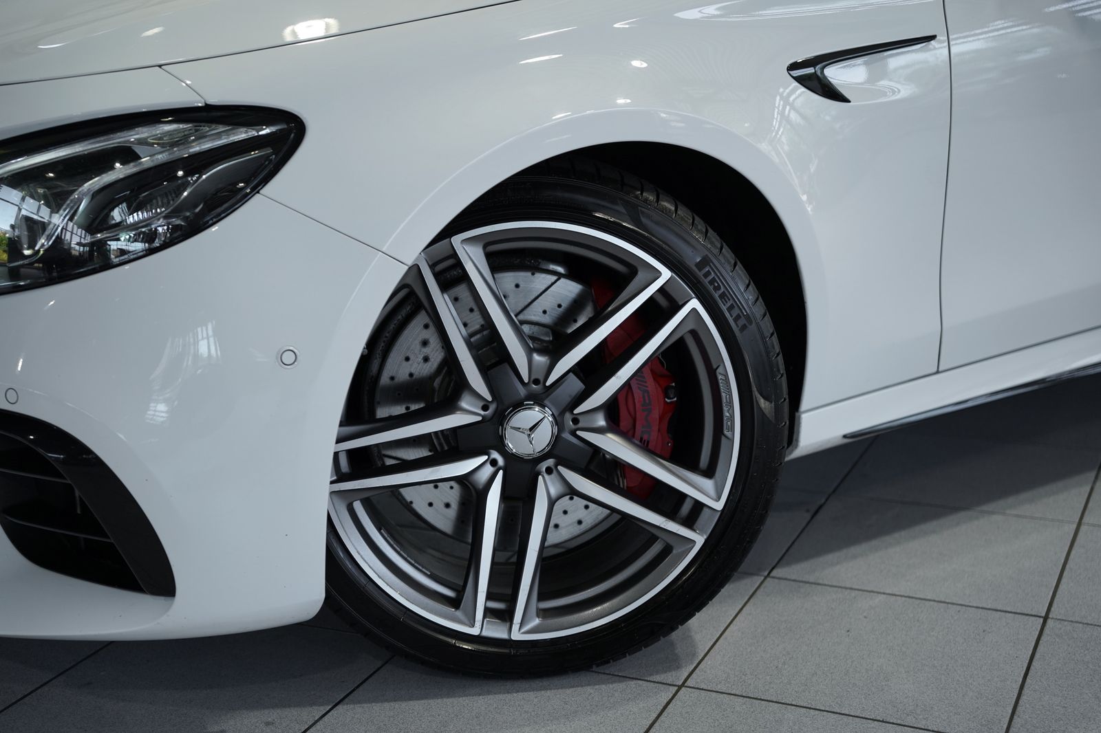 Mercedes Benz E 63 Amg