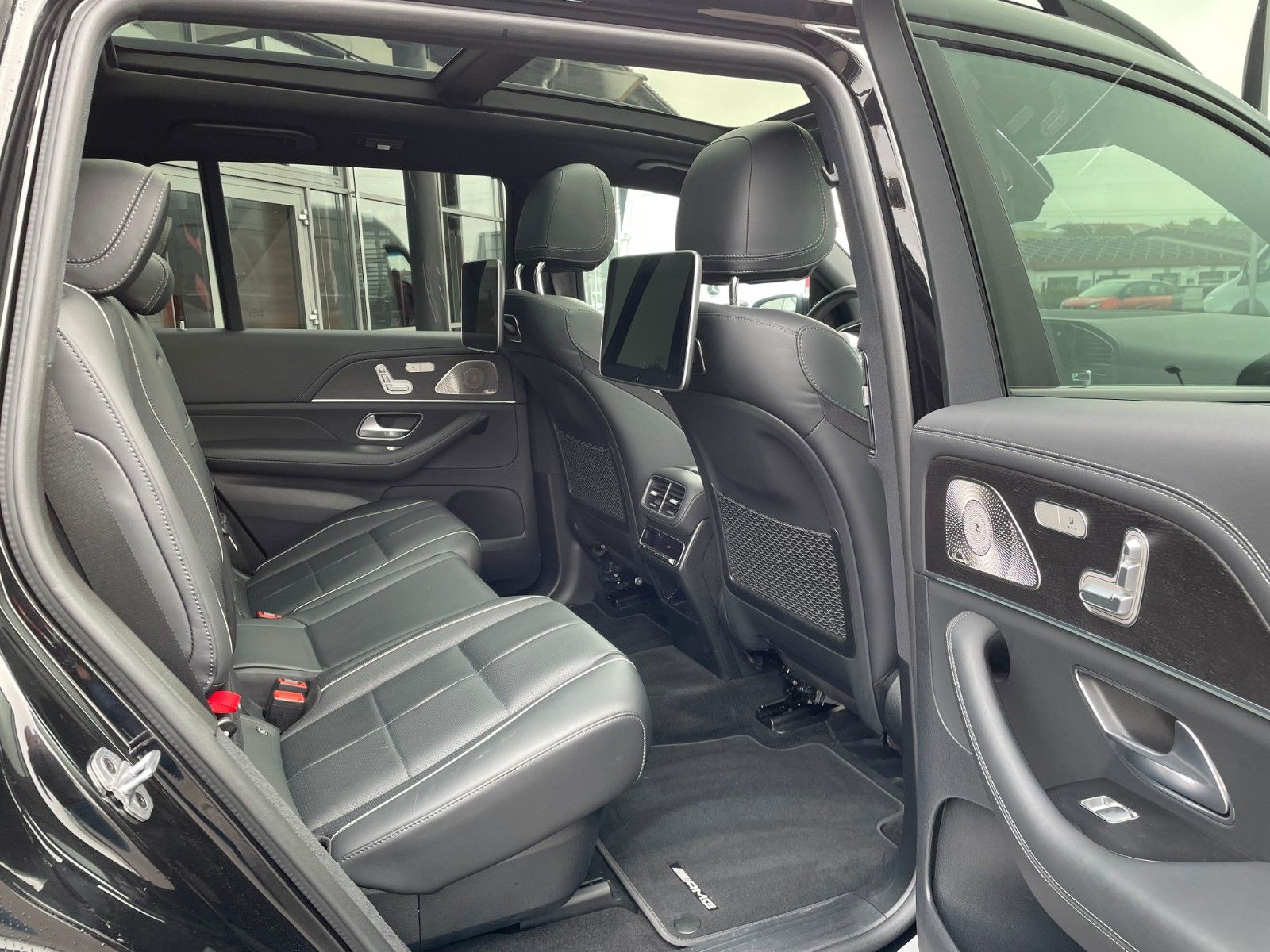 Fahrzeugabbildung Mercedes-Benz GLS 580 4M AMG Pano+AHK+Burm+7Sitz+HUD+Fond+VOLL