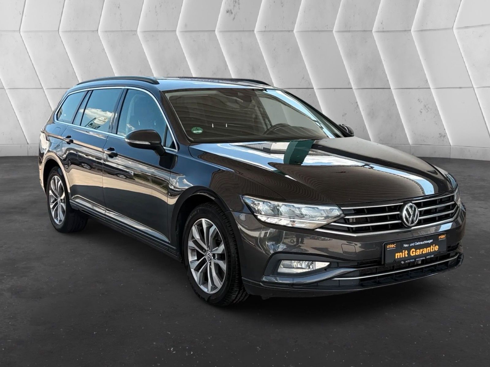 Volkswagen Passat Variant - 1