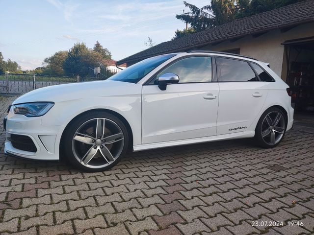 AUDI S3 2.0 TFSI S tronic quattro Sportback -
