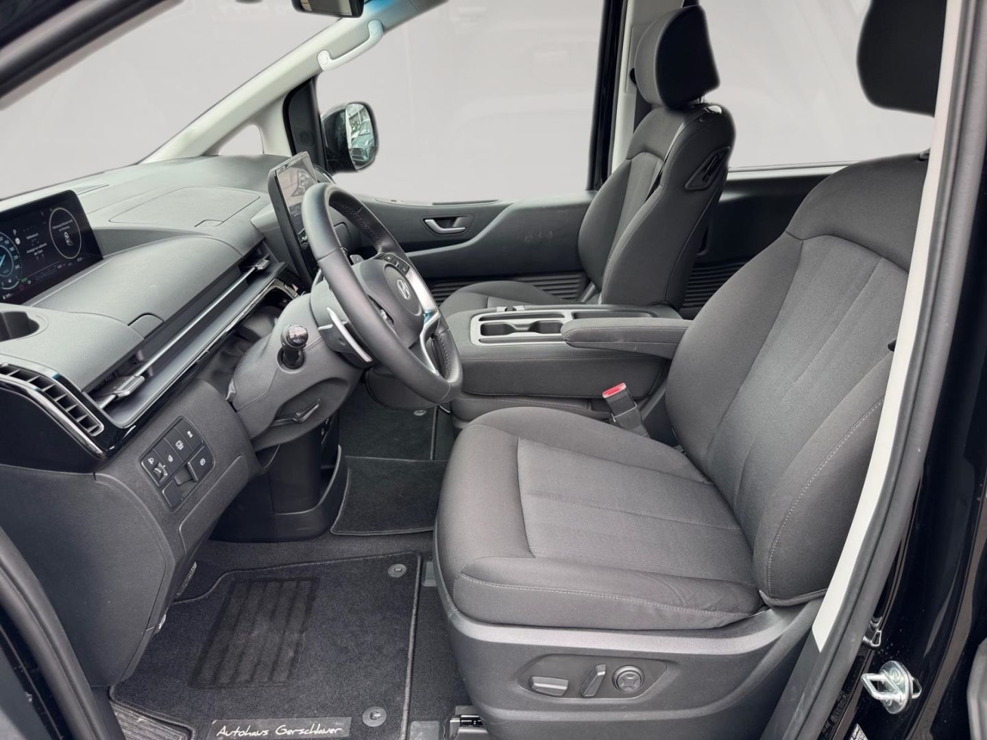 Hyundai Staria – Bild 8