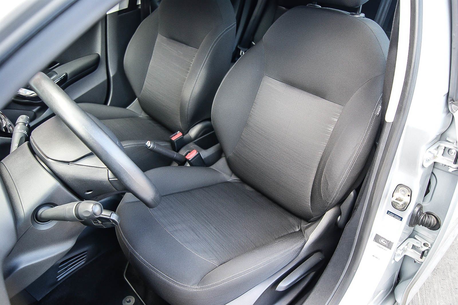 Fahrzeugabbildung Peugeot 208 1.0 VTi Active KLIMA TEMPOMAT SERVICE NEU