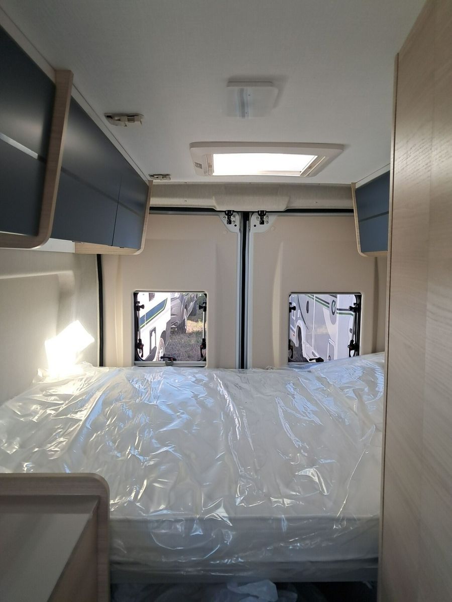 Fahrzeugabbildung Chausson Van First Line Light V594 Solar, Markise, RFK
