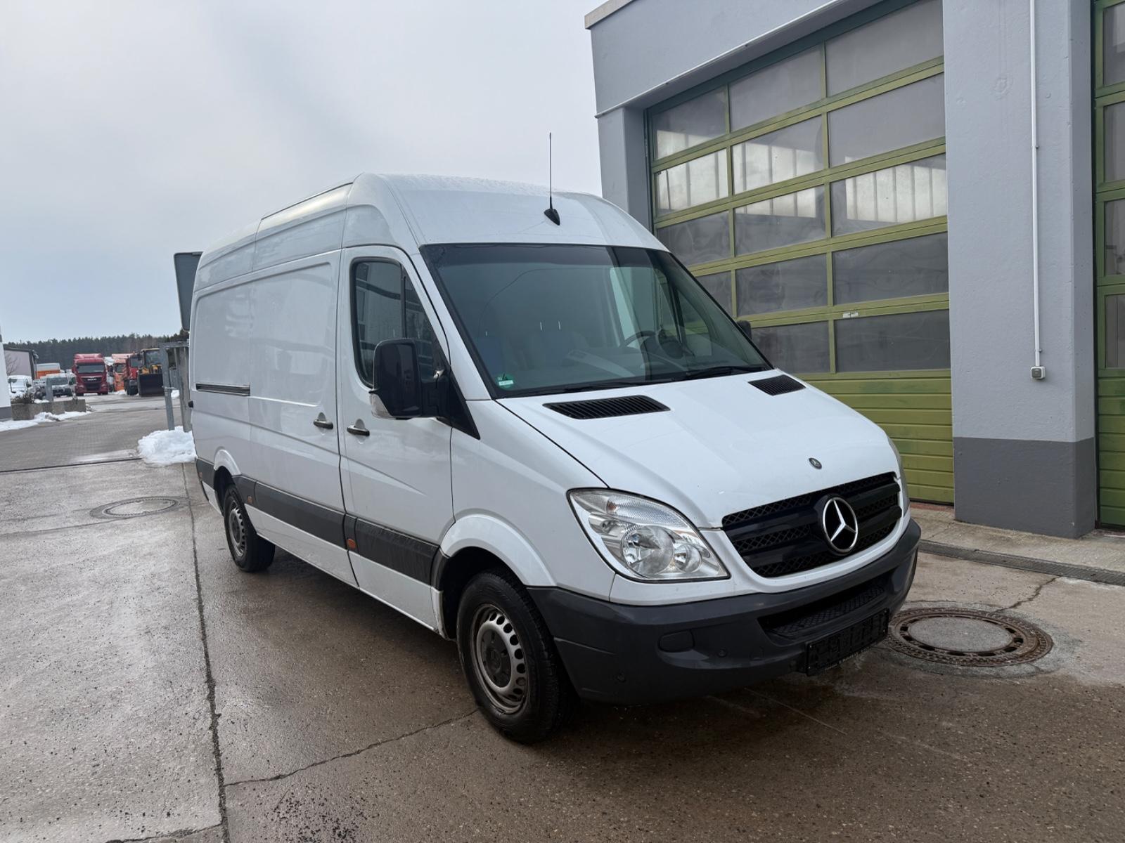 Mercedes-Benz 213  Klima   Tüv:01/2027