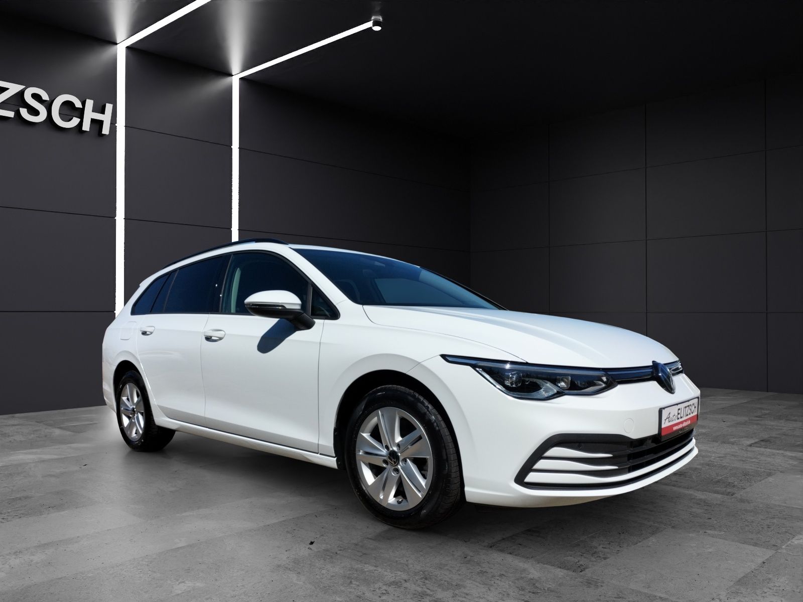 Fahrzeugabbildung Volkswagen Golf VIII Variant TDI Life LED Navi AID ACC PDC