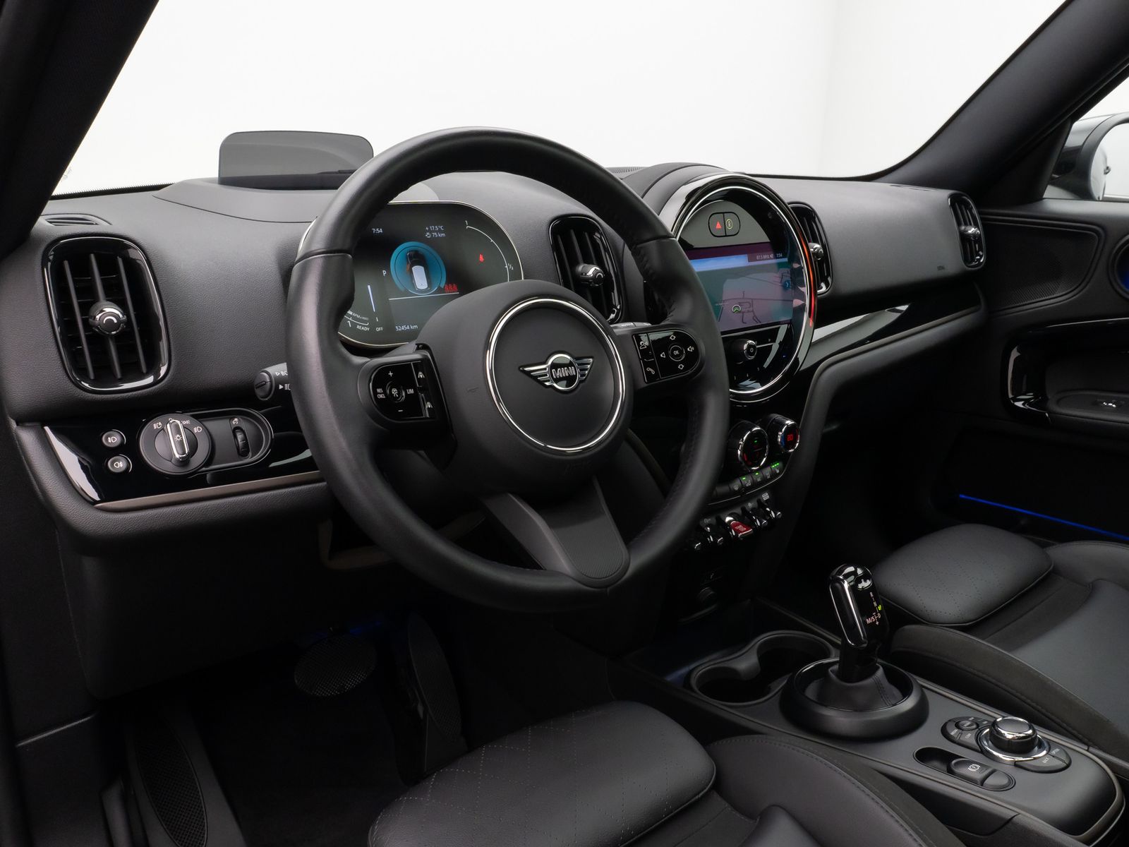 Fahrzeugabbildung MINI Cooper Countryman Panorama Kamera HUD DAB Sport