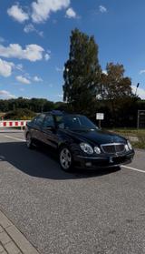 Mercedes-Benz E 500 AVANTGARDE Avantgarde - Mercedes-Benz E 500 in Hamburg