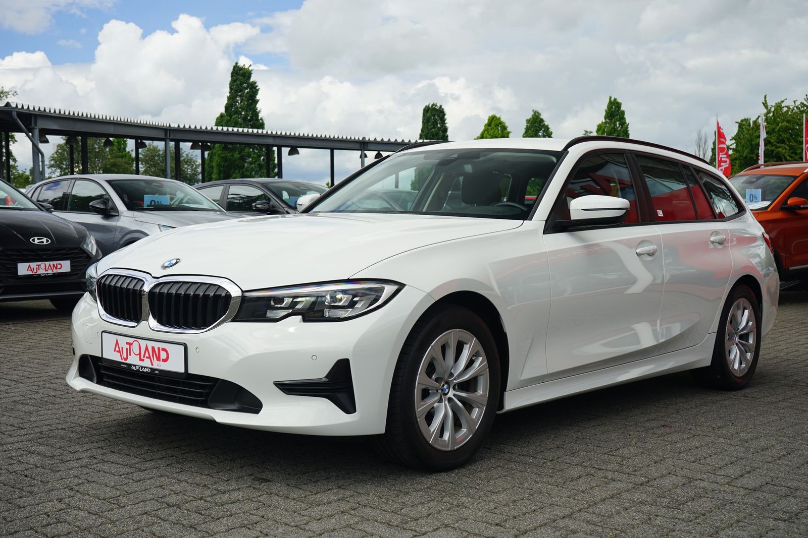 BMW 318i Advantage Aut. LED Navi Totwinkel Keyless foto 9