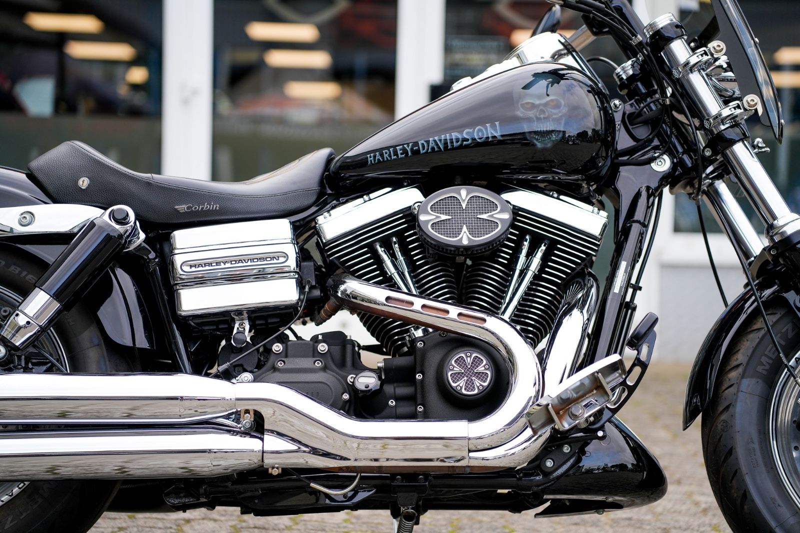 Fahrzeugabbildung Harley-Davidson FXDF Dyna Fat Bob Twin Cam 96 - Remus - 1. Hand