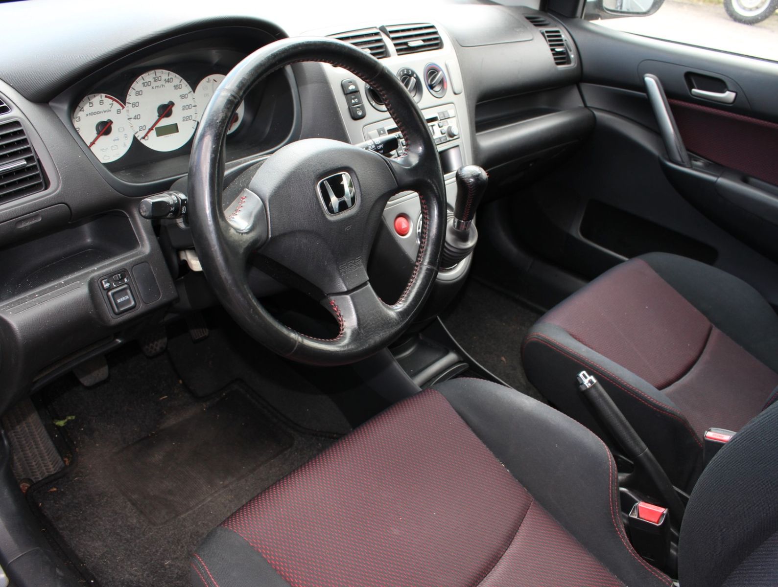 Fahrzeugabbildung Honda Civic 1.4i Sport