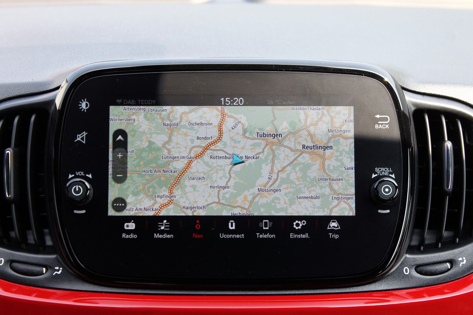 Fahrzeugabbildung Fiat 500 1.2 8V Dualogic LOUNGE Dolce Vita Navigation