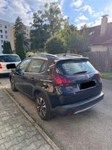 Peugeot 2008 Allure PureTech 110 EAT6 Stop&Start Allure - Peugeot 2008 von privat