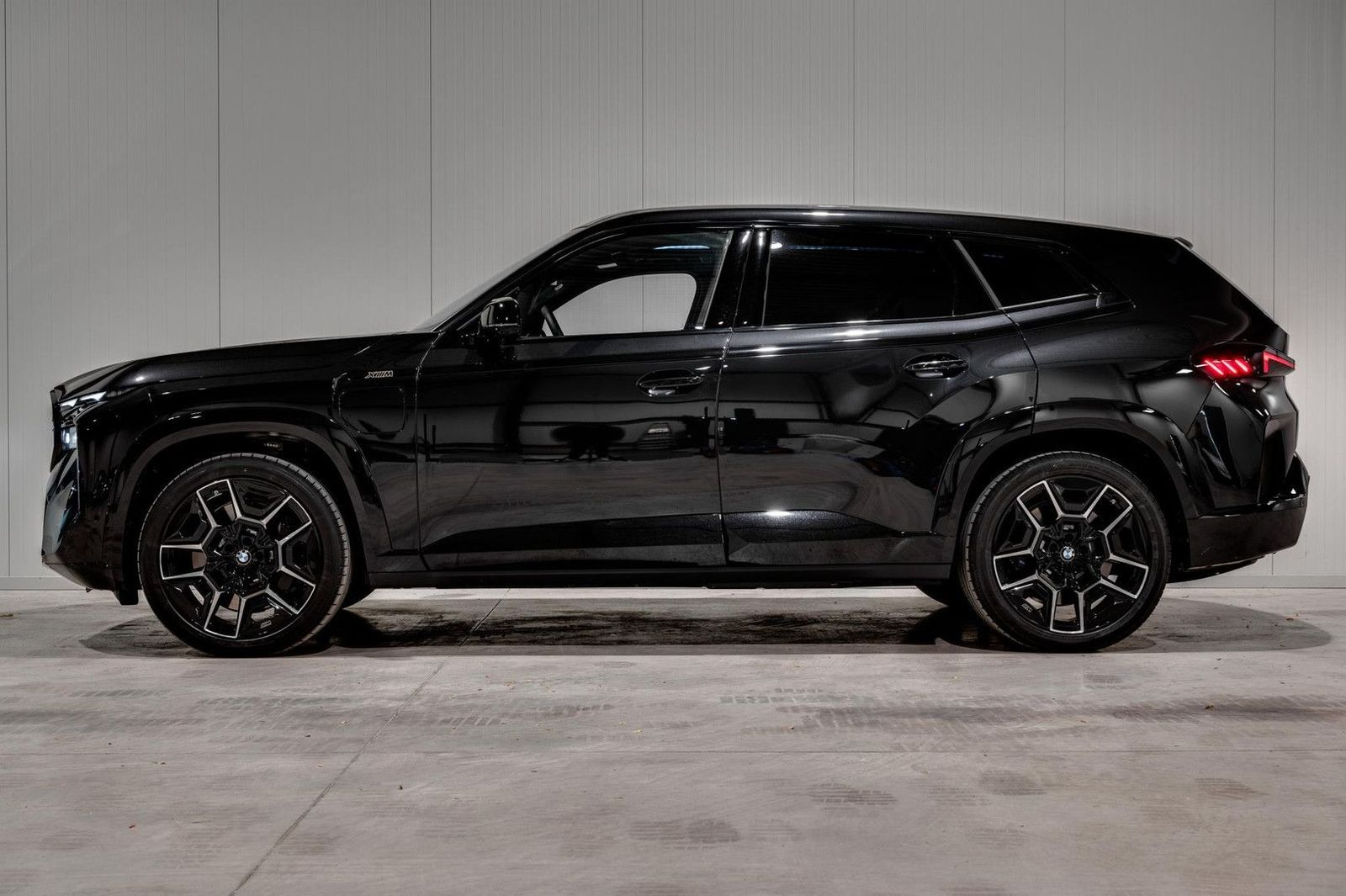 BMW XM V8 PHEV 30 kWh Bowers Wilkins M Drivers Pack imagem 3