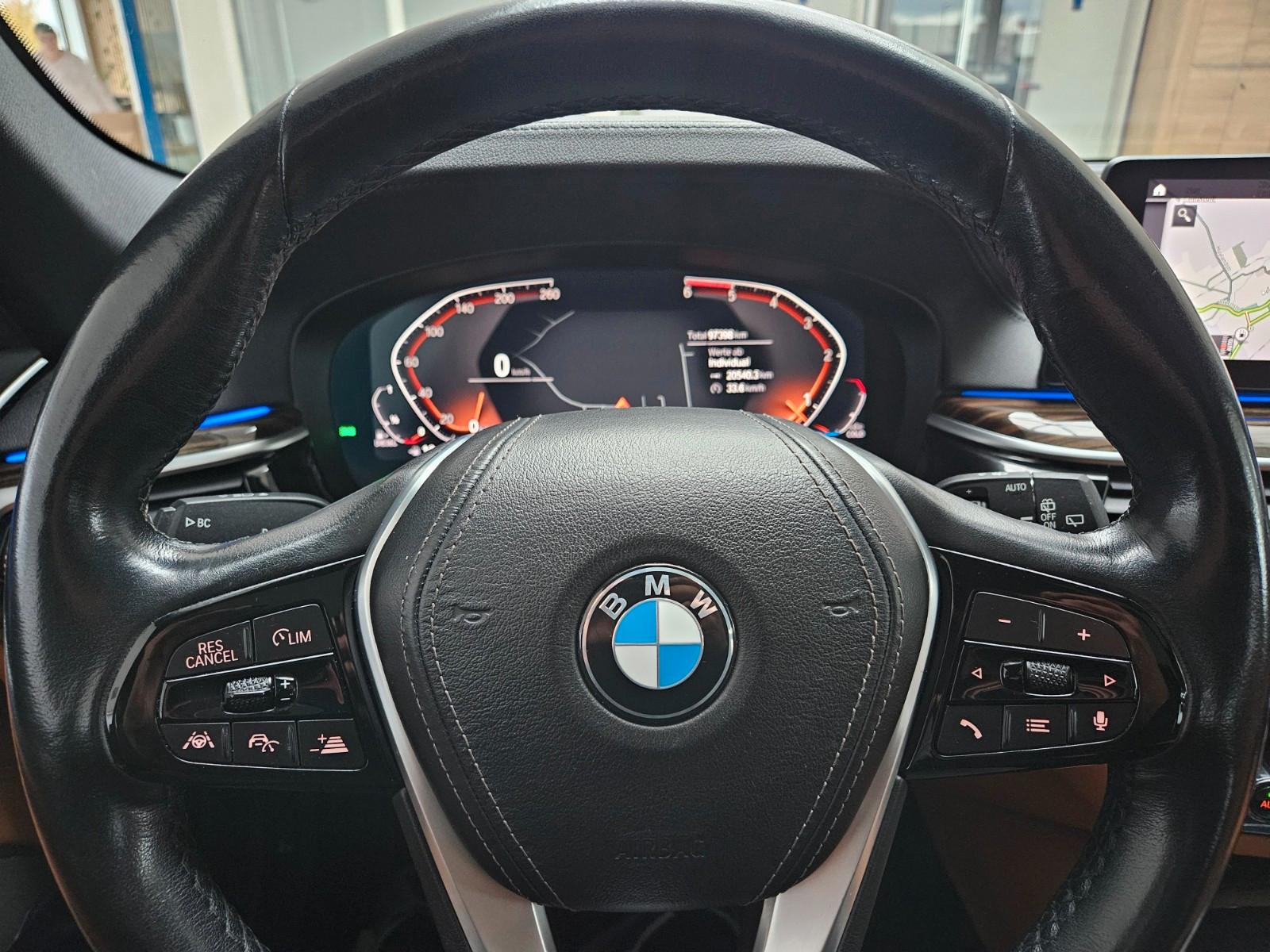 BMW 530 5 Touring 530 d Luxury Line/Panorama/360 Cam