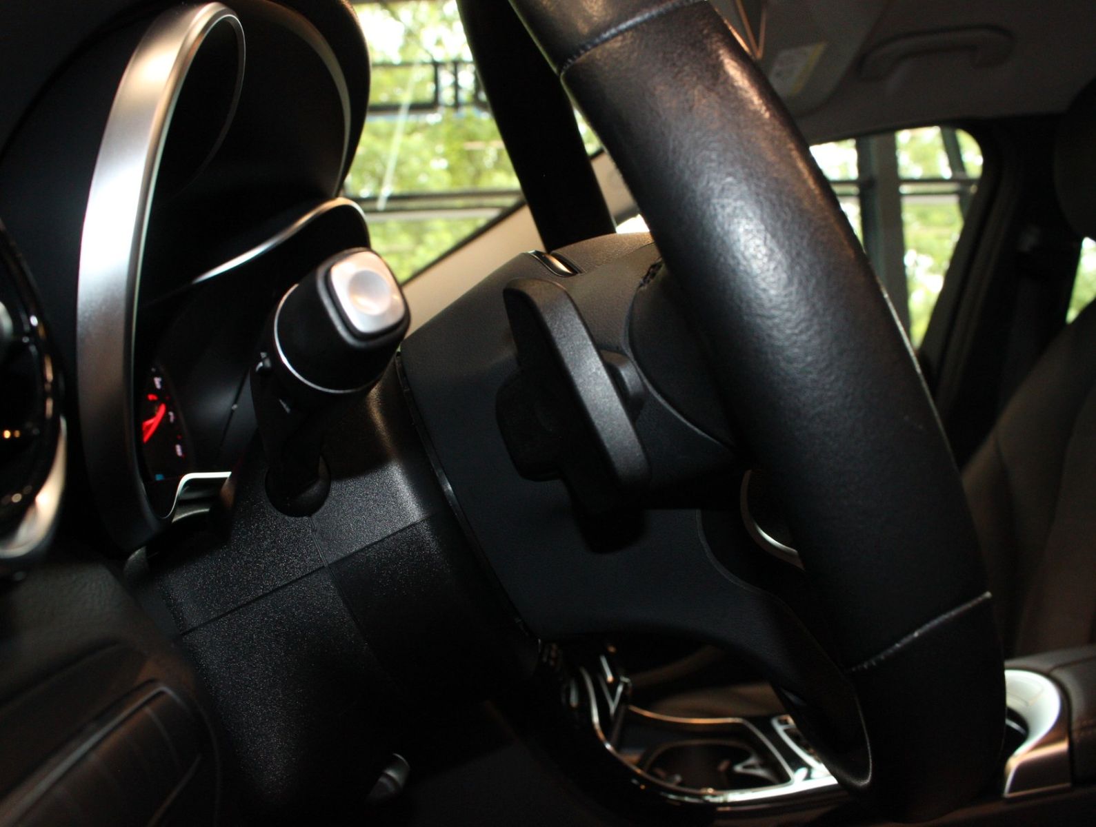 Fahrzeugabbildung Mercedes-Benz C 200 T Avantgarde Distronic*elekt. AHK*LED