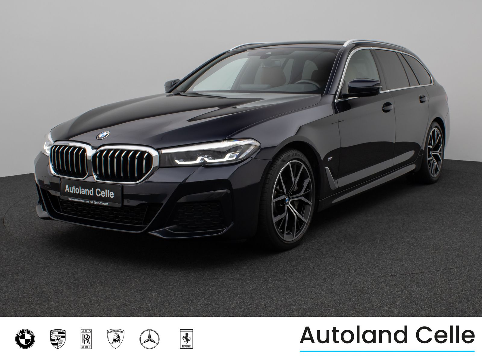 Fahrzeugabbildung BMW 530i M Sport Panorama Kamera DAB HiFi AHK Alarm