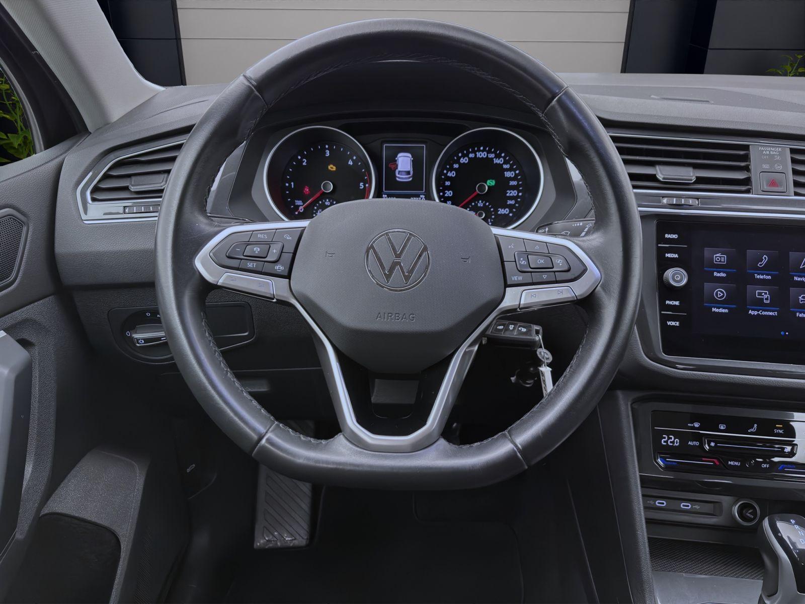 Volkswagen Tiguan 2.0 TDI DSG LIFE AHK NAVI KAMERA ACC