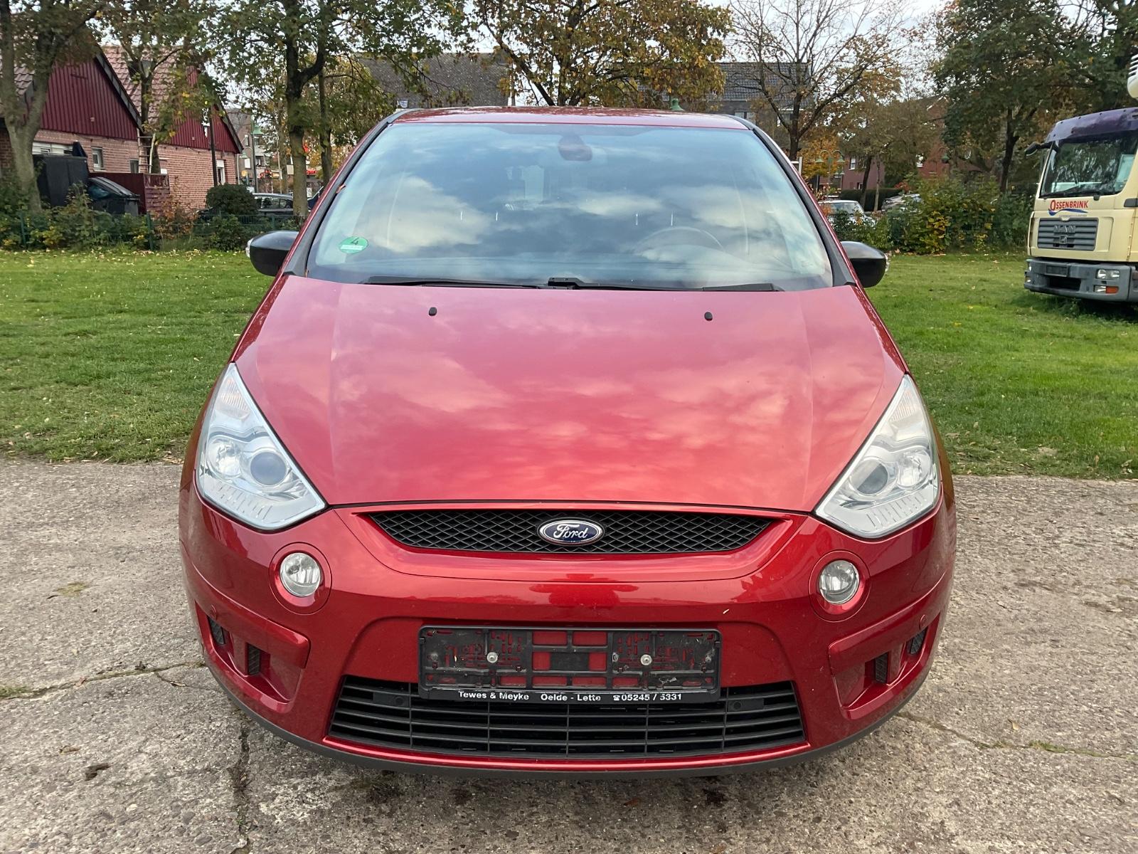 Ford S-MAX 2009 — вигляд ззаду