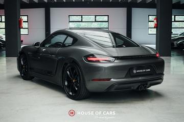 صورة 9 لـ 2023 Porsche CAYMAN