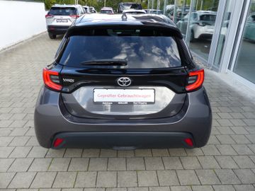 Toyota Yaris - 4